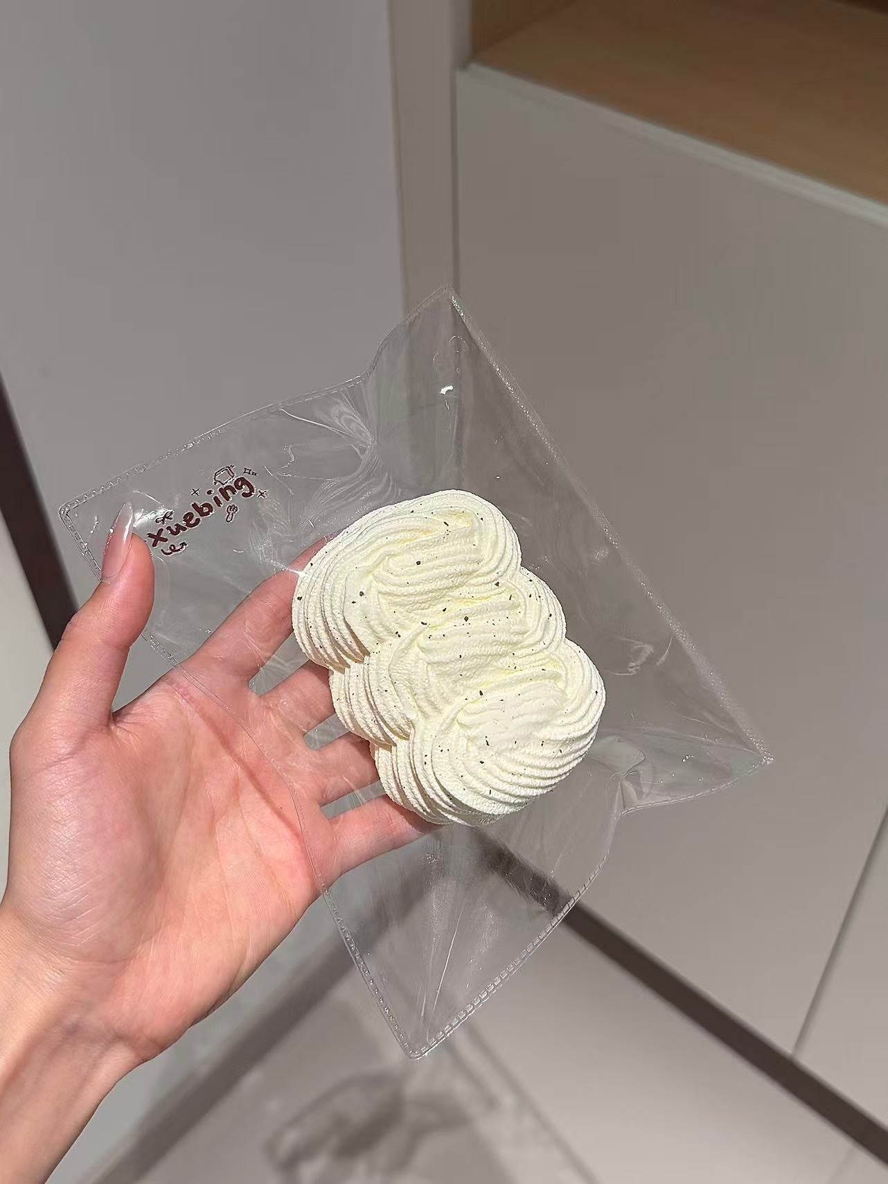 プレーンクリームバ